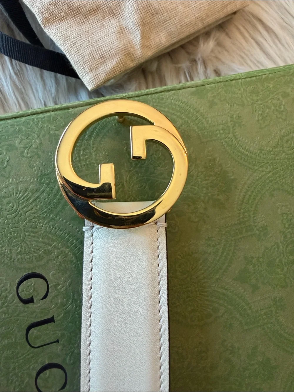 Gucci White Leather Belt with Gold Double G Buckle - Picture 8 of 11